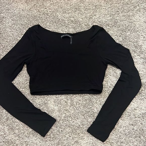 Naked Wardrobe scooped crop long sleeve in black - Picture 6 of 9